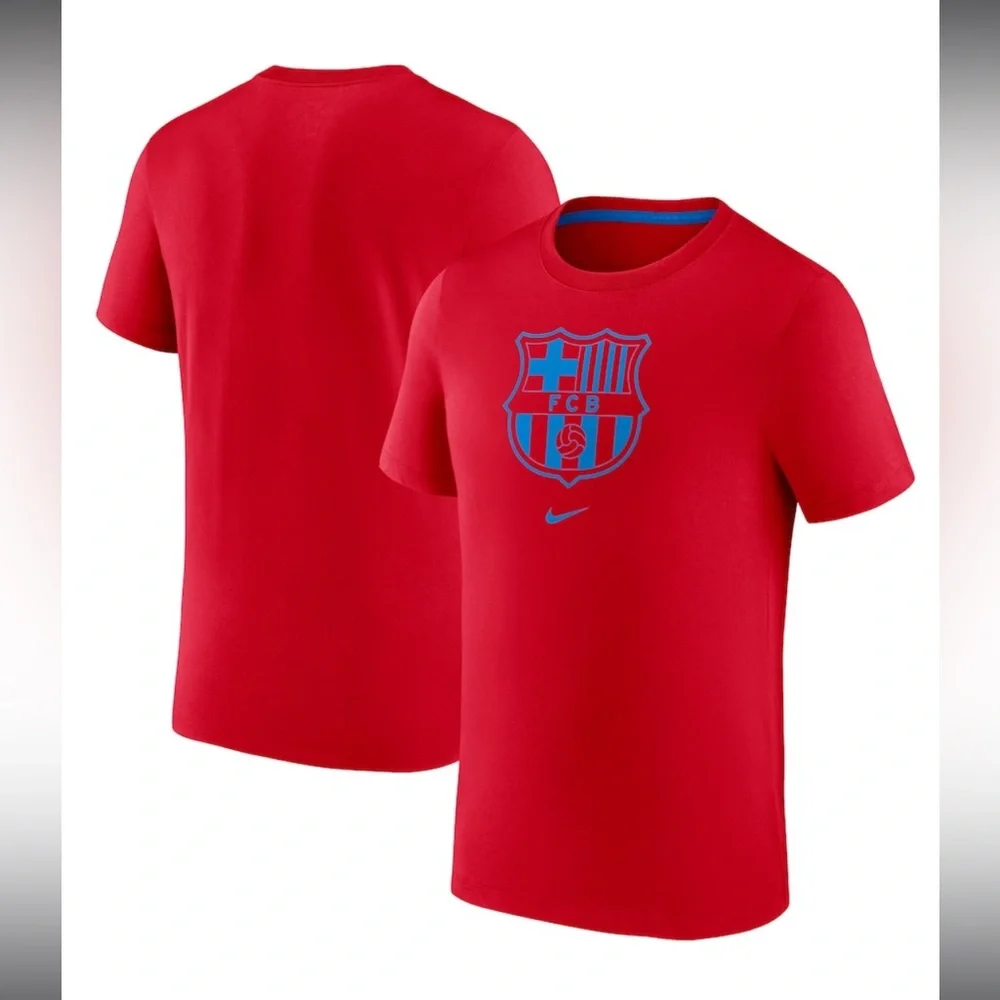 FC Barcelona Crest Men's Nike Soccer T-Shirt - Picture 2 of 3